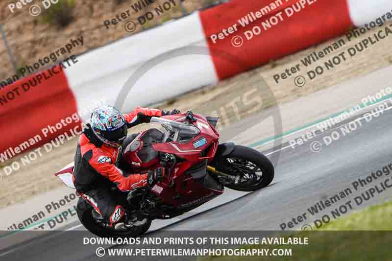 cadwell no limits trackday;cadwell park;cadwell park photographs;cadwell trackday photographs;enduro digital images;event digital images;eventdigitalimages;navarra;no limits trackdays;peter wileman photography;racing digital images;trackday digital images;trackday photos